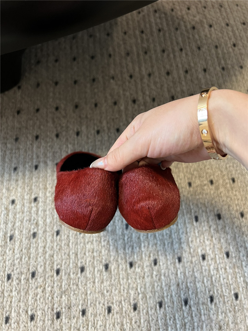 The R0w gemma ballet slipper burgundy suede