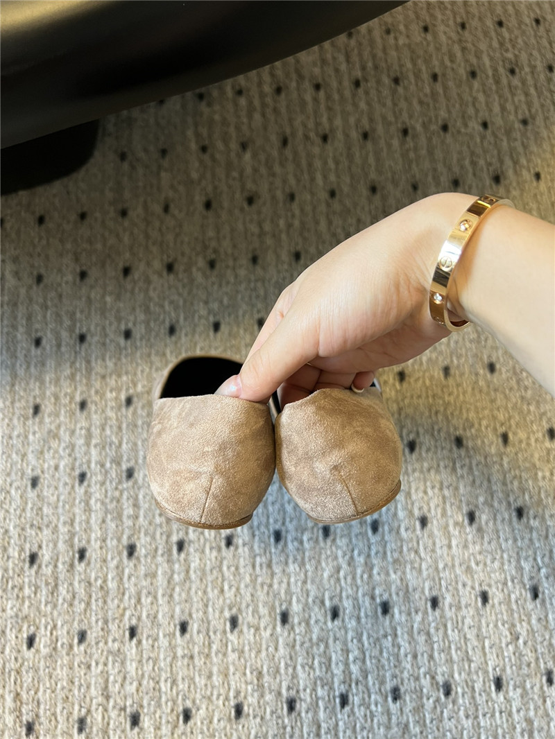 The R0w gemma ballet slipper bisquit suede