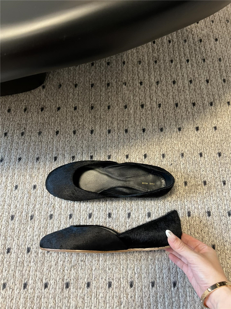 The R0w gemma ballet slipper black suede