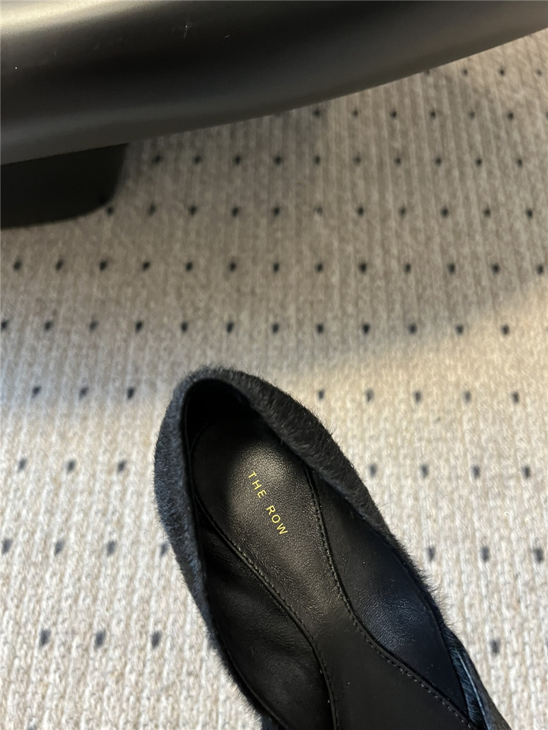 The R0w gemma ballet slipper black suede