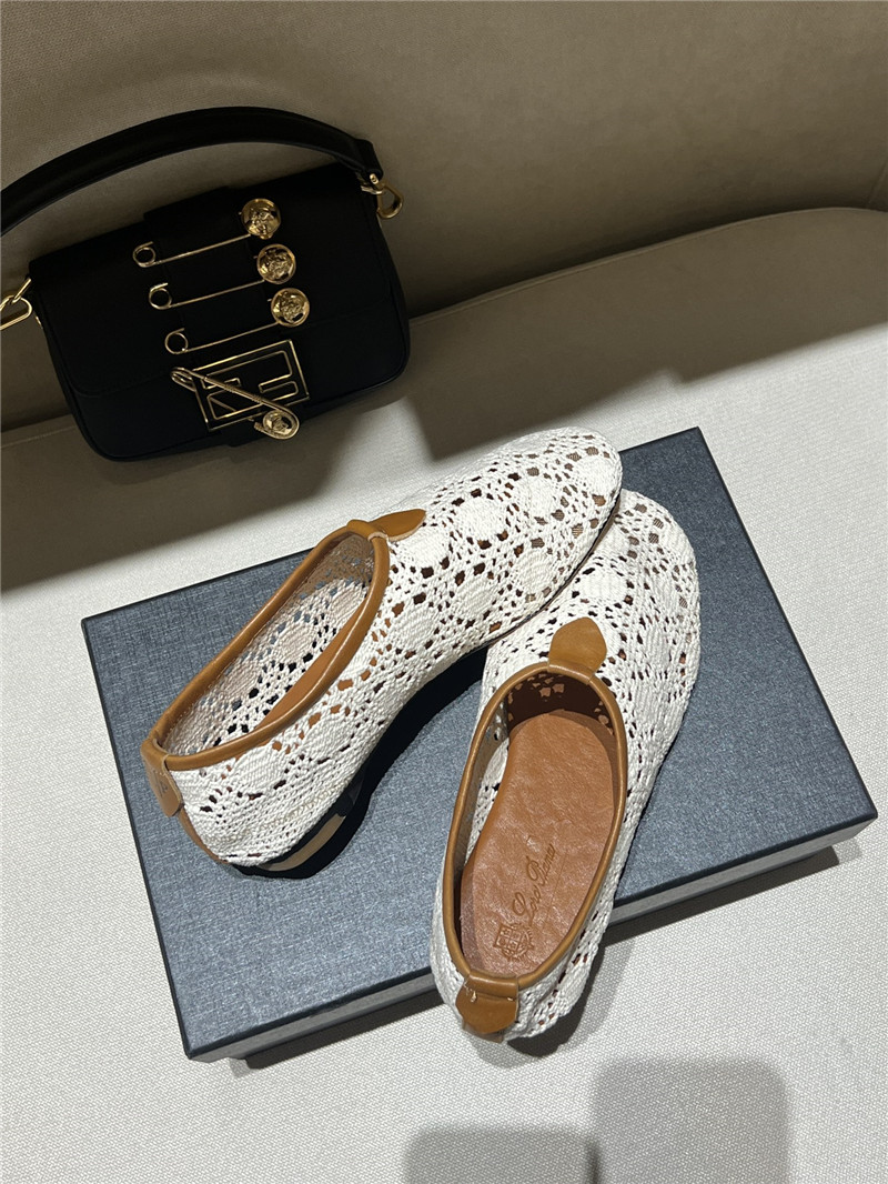 L0r0 P1ana floaty flat moccasin slipper whisper white