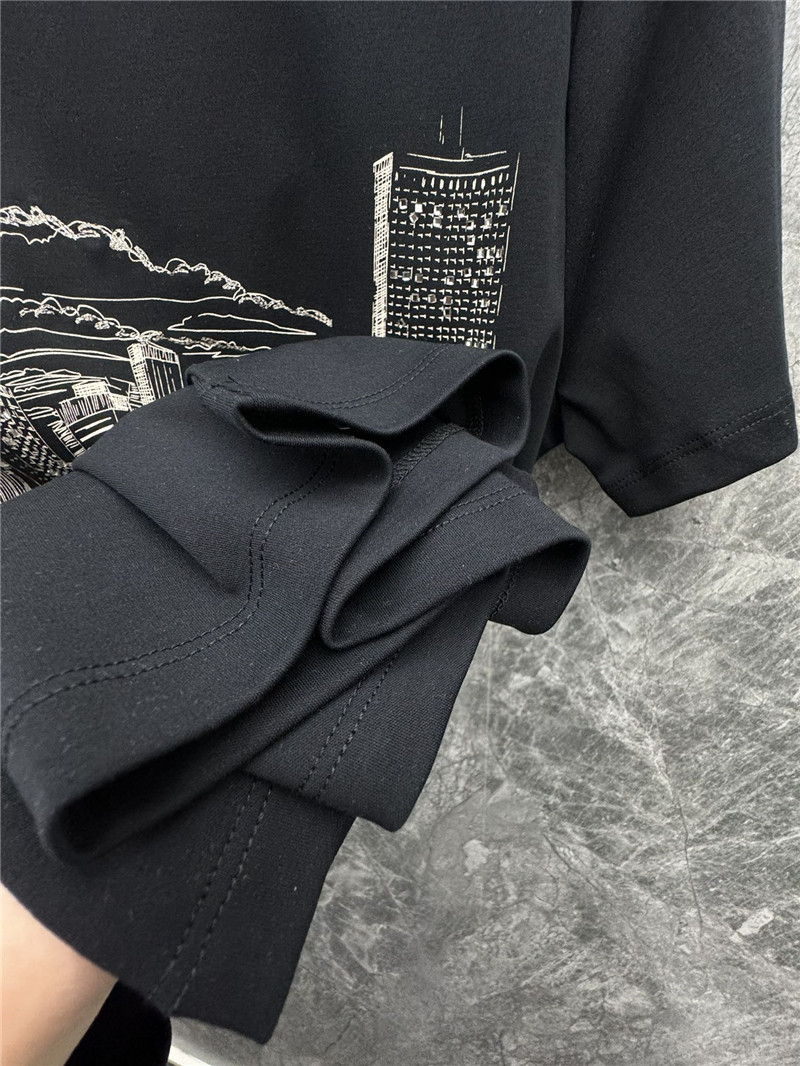 Vanitoo short-sleeved round neck T-shirt replica clothes