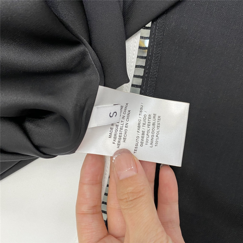 Va1e*ntin0 swing skirt replica clothing sites