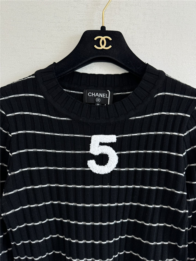 Ch**el used 5-shaped striped long-sleeved replica clothing