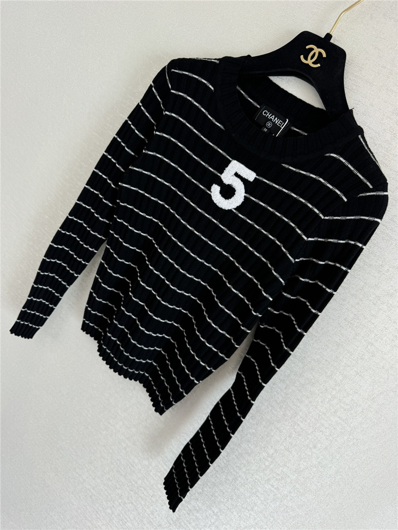 Ch**el used 5-shaped striped long-sleeved replica clothing