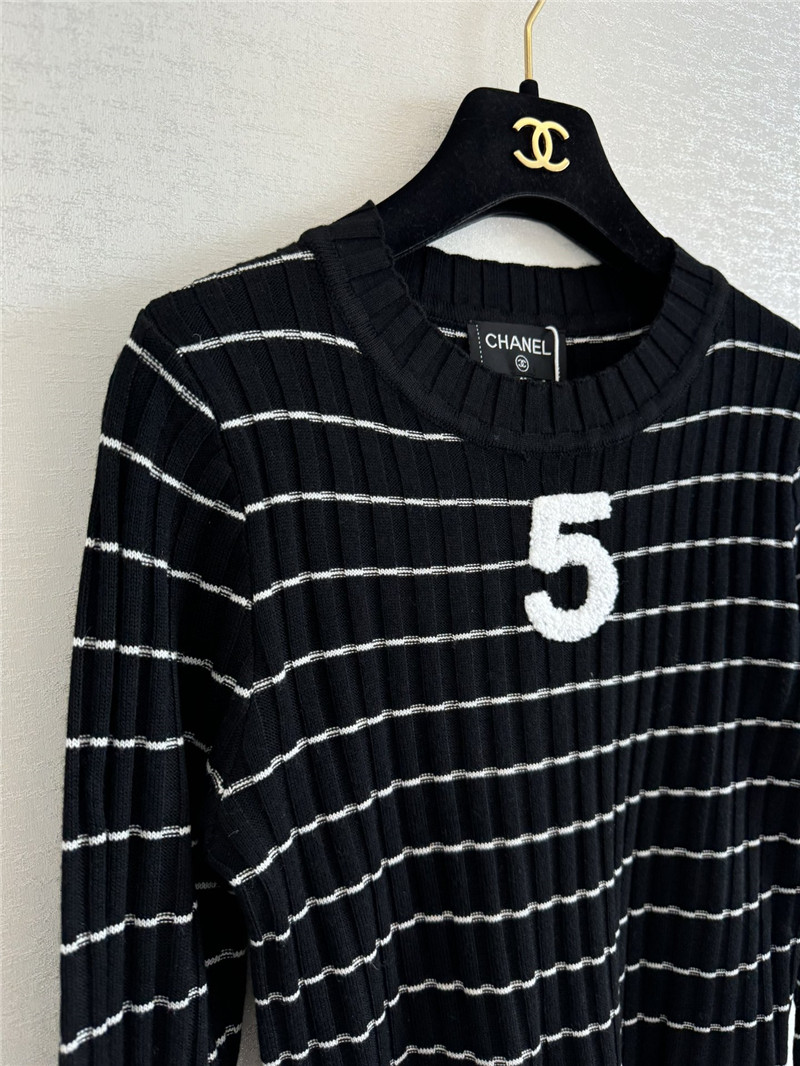 Ch**el used 5-shaped striped long-sleeved replica clothing
