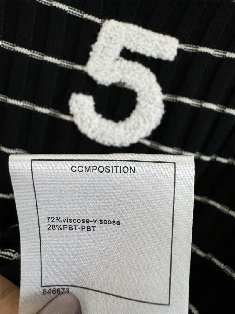 Ch**el used 5-shaped striped long-sleeved replica clothing