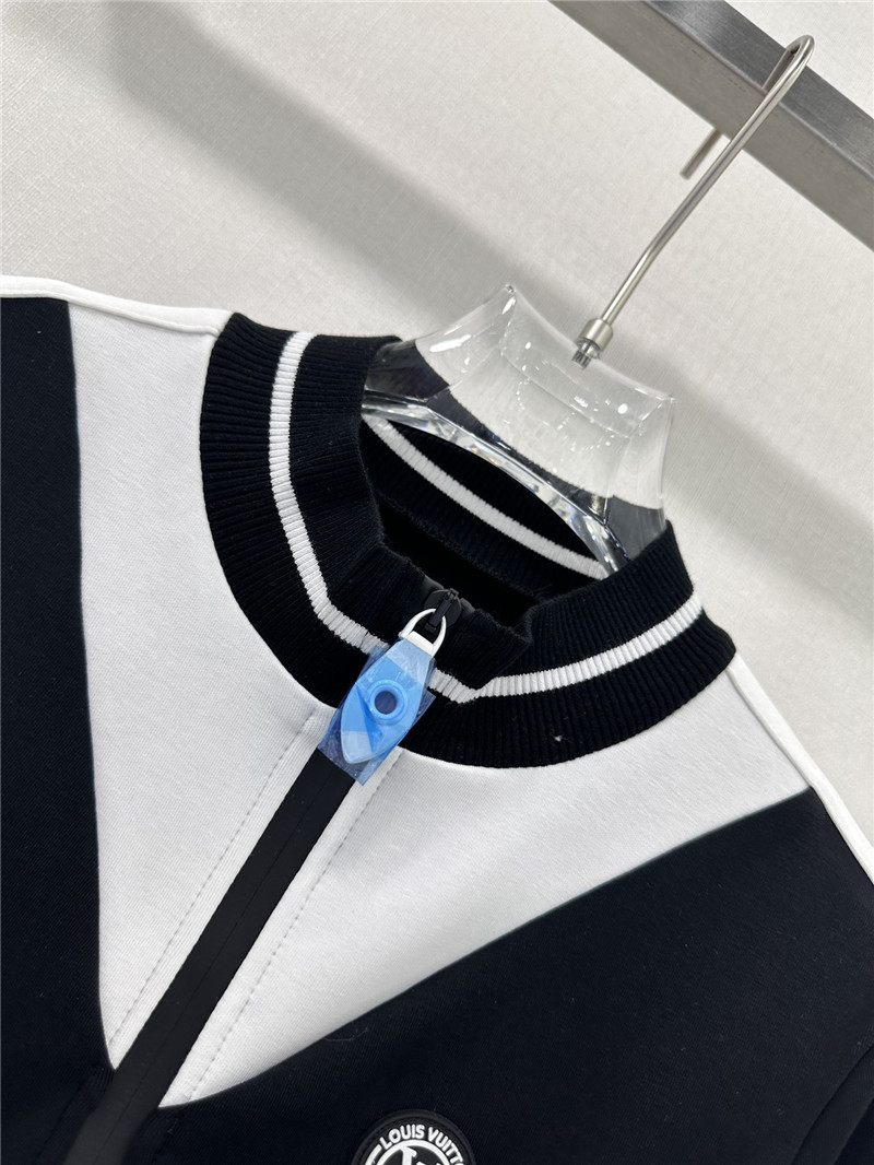 l0vis Vvtt0n lv stand collar ribbed collar short jacket replica clothing