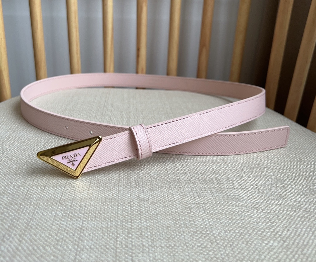 Pra*a triangle logo outline belt