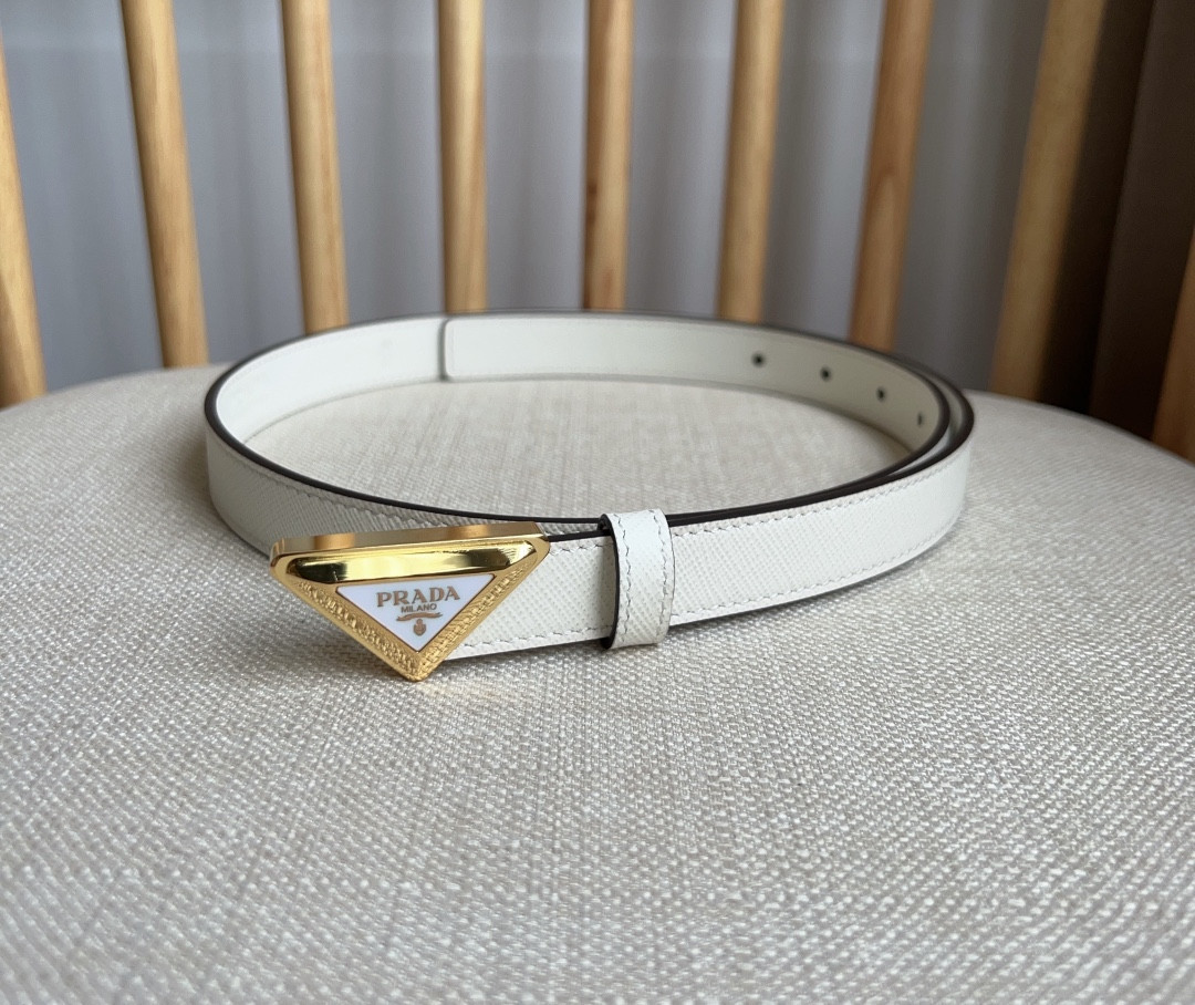 Pra*a triangle logo outline belt