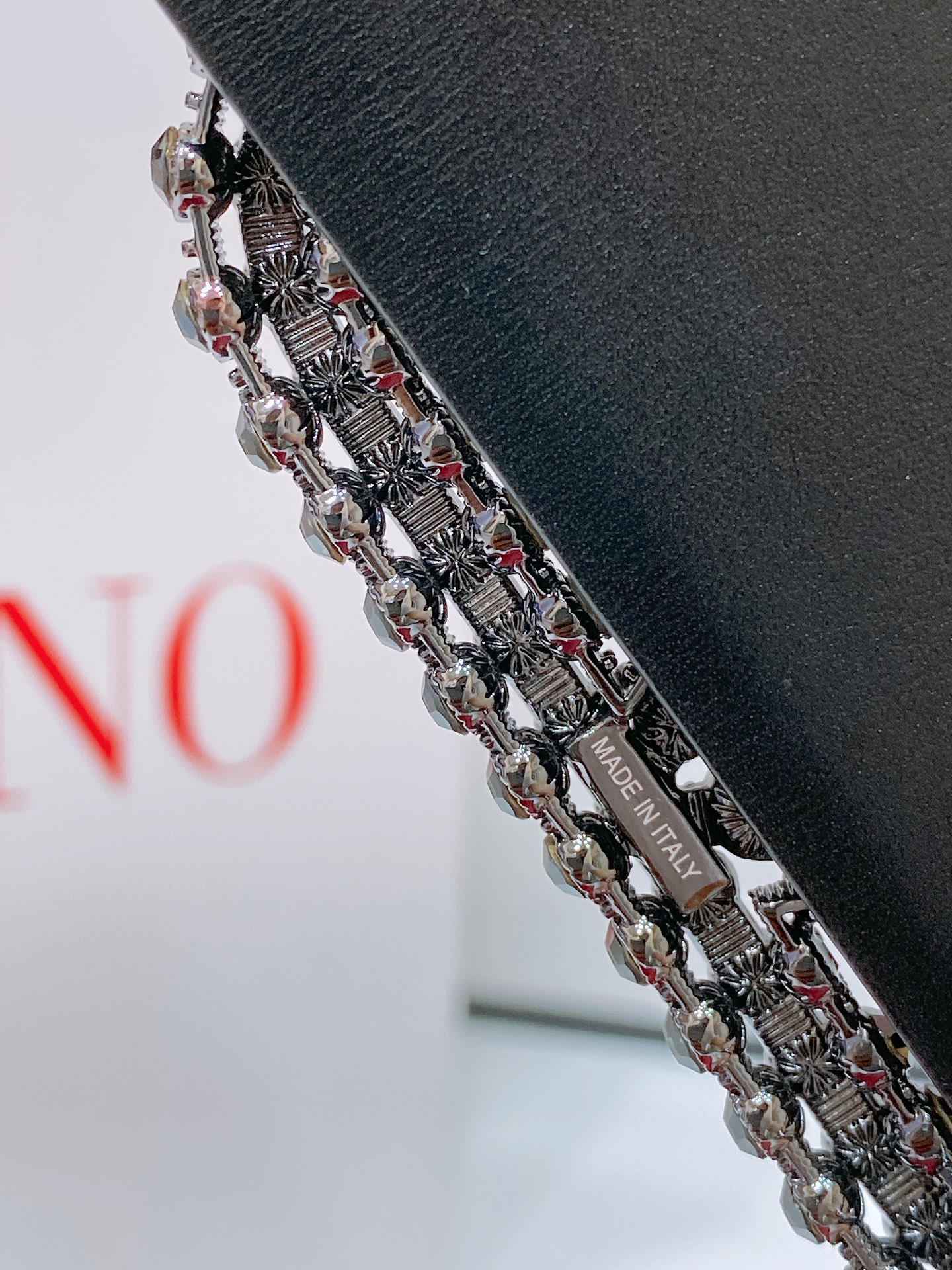 Va1e*ntin0 reversible calfskin belt