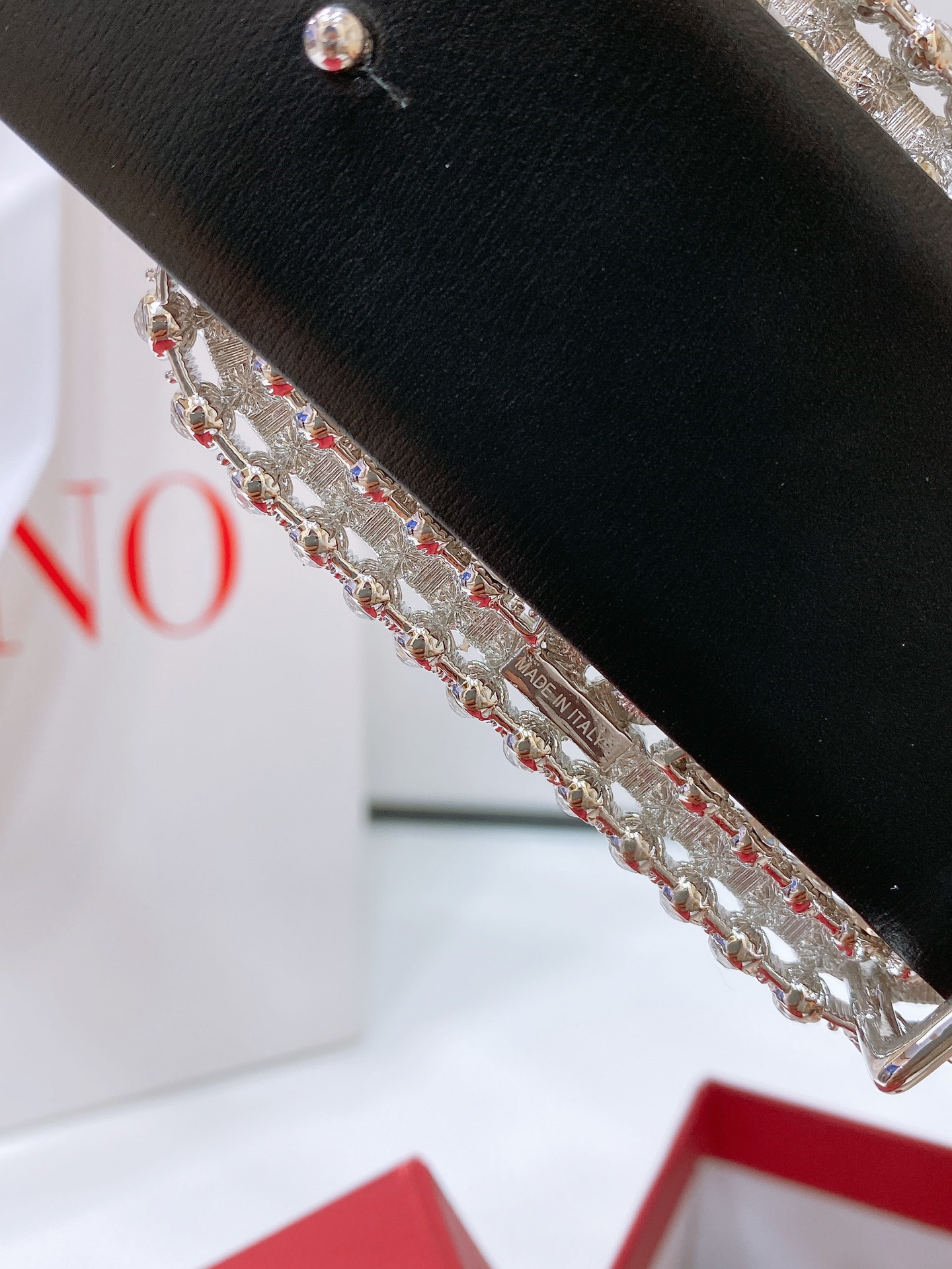 Va1e*ntin0 reversible calfskin belt