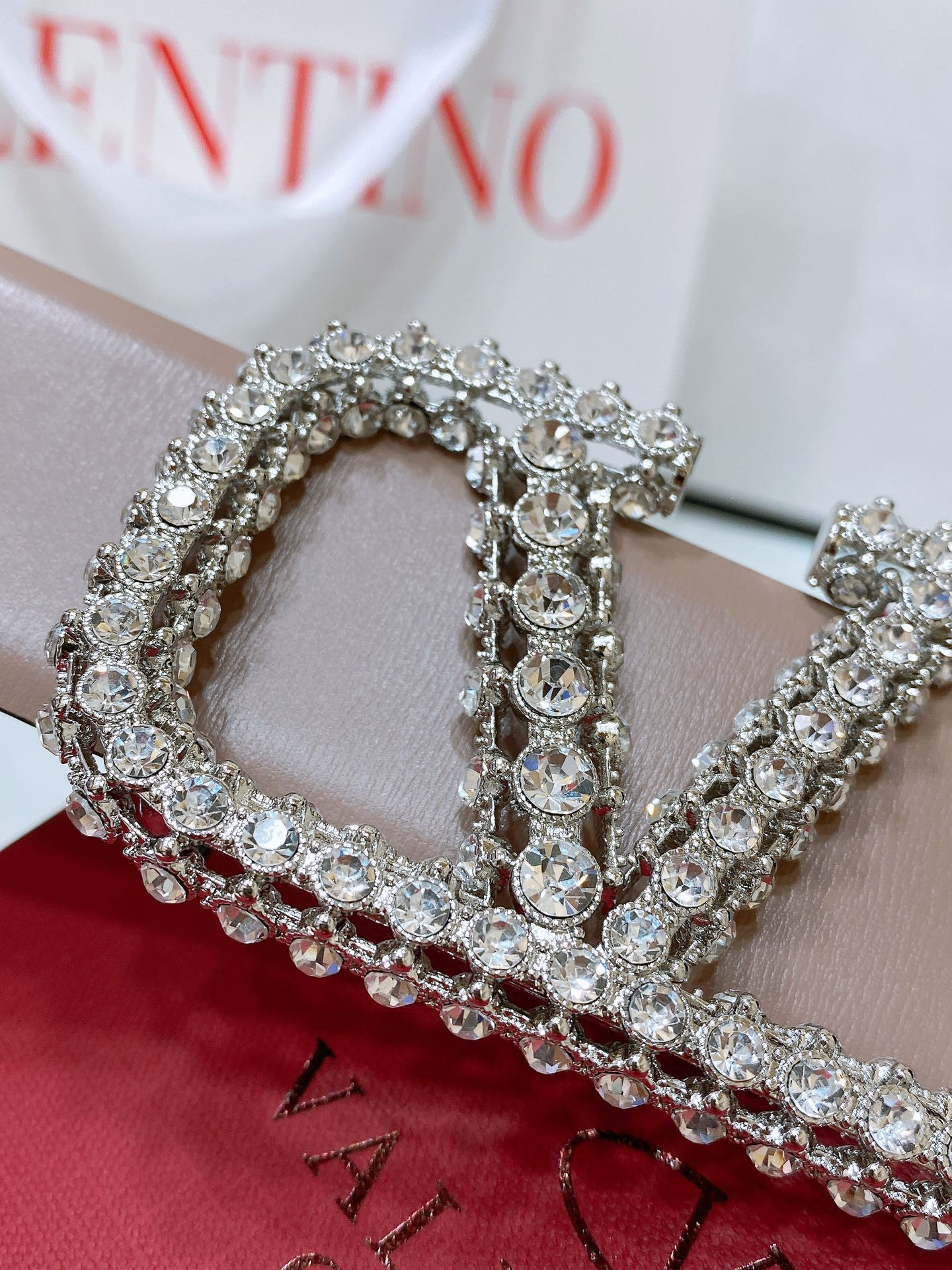 Va1e*ntin0 reversible calfskin belt