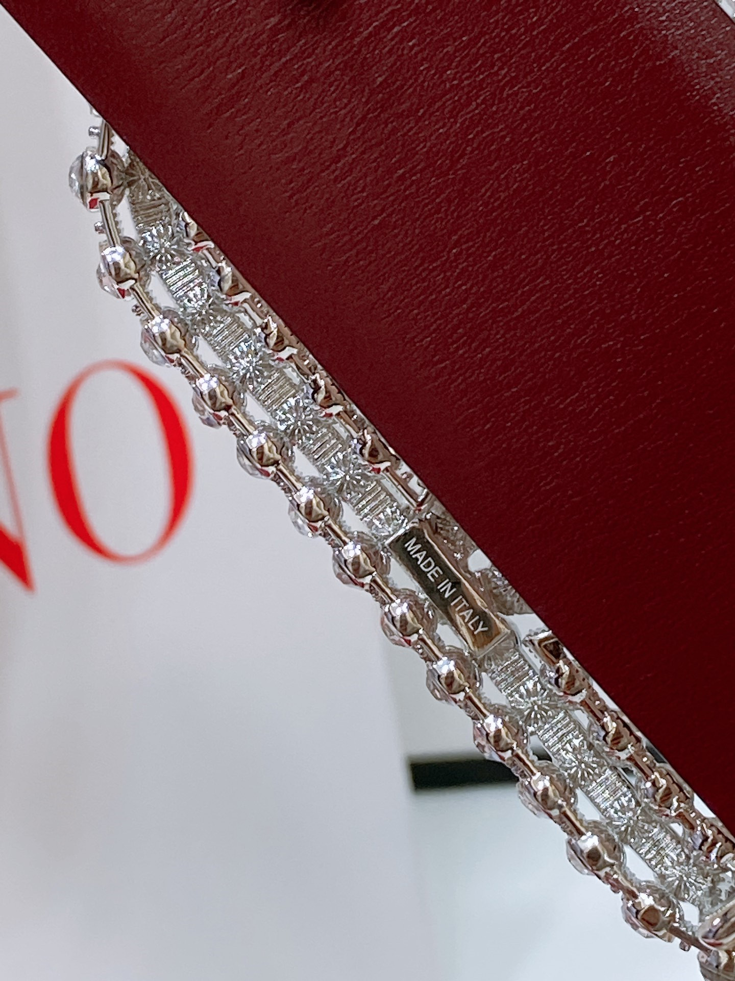 Va1e*ntin0 reversible calfskin belt