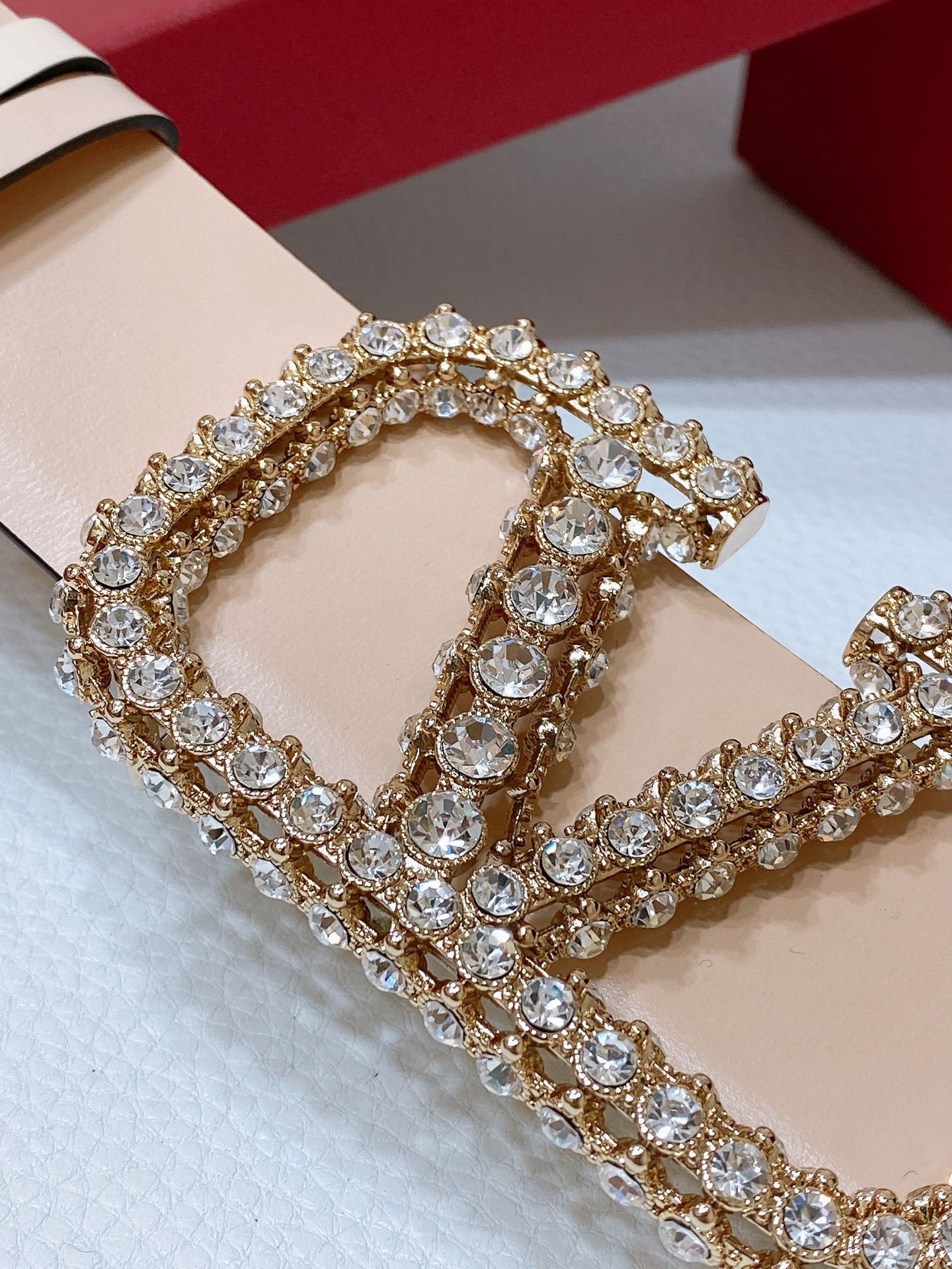 Va1e*ntin0 reversible calfskin belt