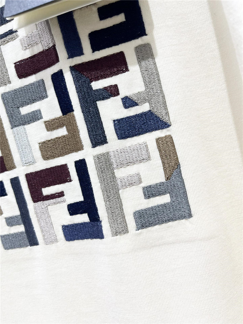 F**di round neck short sleeve replicas clothes