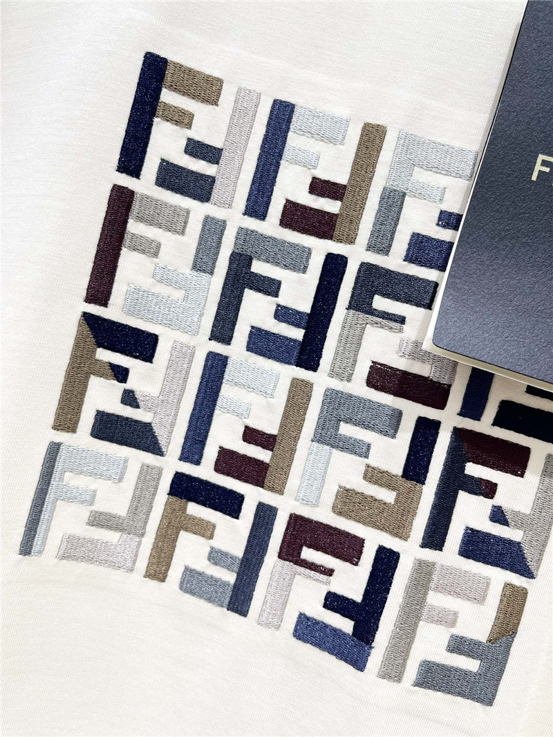 F**di round neck short sleeve replicas clothes