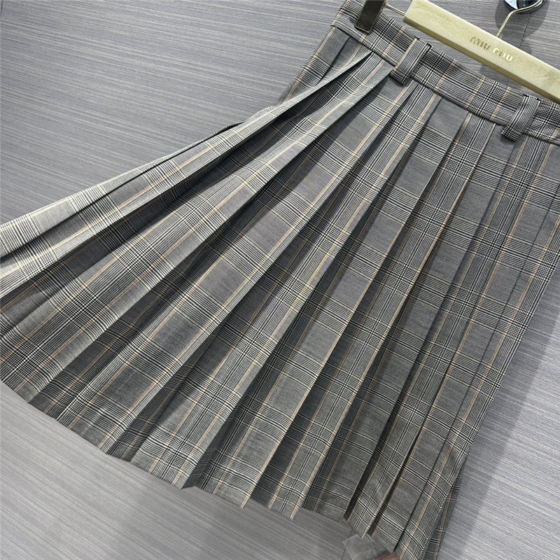 M1um1u girls’ mid-length pleated skirt replica clothing sites