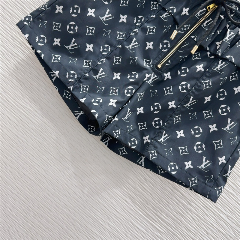 l0vis Vvtt0n lv hooded vest + shorts set replica clothes