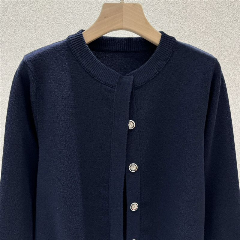 b0tt*ga Ven*ta concealed button wool cardigan replica d&g clothing