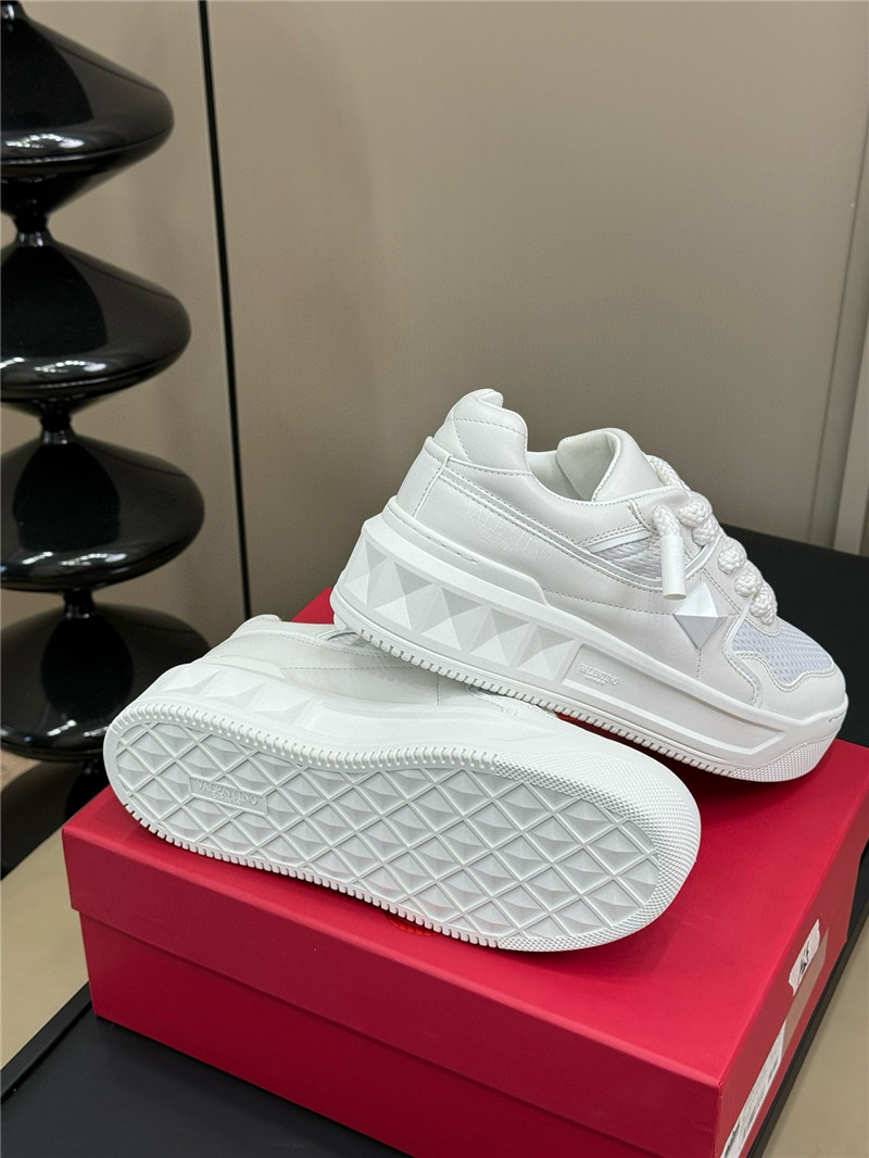 Va1e*ntin0 one stud xl nappa leather low-top sneaker