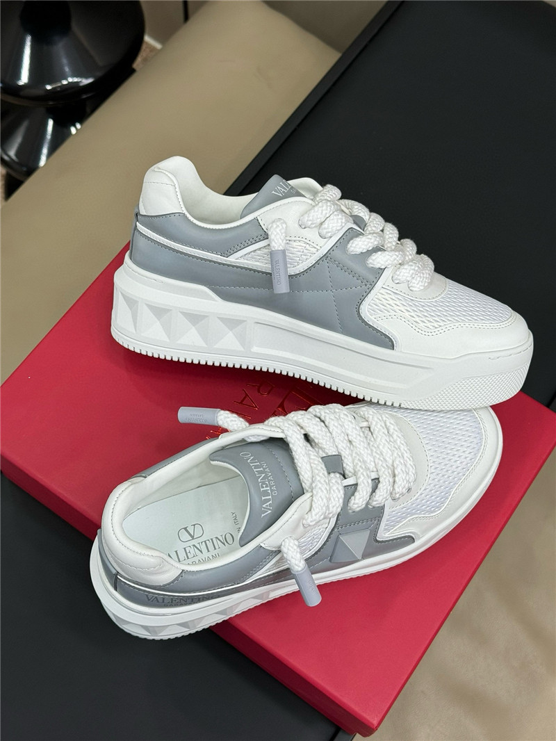 Va1e*ntin0 one stud xl leather sneakers