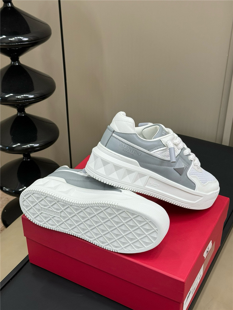 Va1e*ntin0 one stud xl leather sneakers