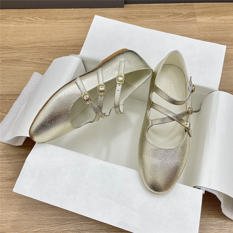 Ce1i*e criss-cross ballerinas in silver smooth leather