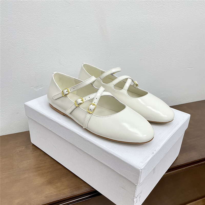 Ce1i*e criss-cross babies ballerinas white patent calfskin