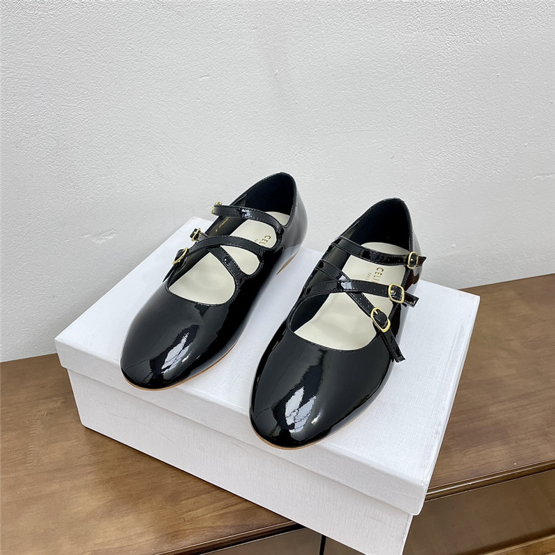 Ce1i*e criss-cross babies ballerinas black patent calfskin