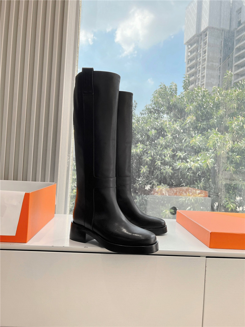 H**me5 black horse boots