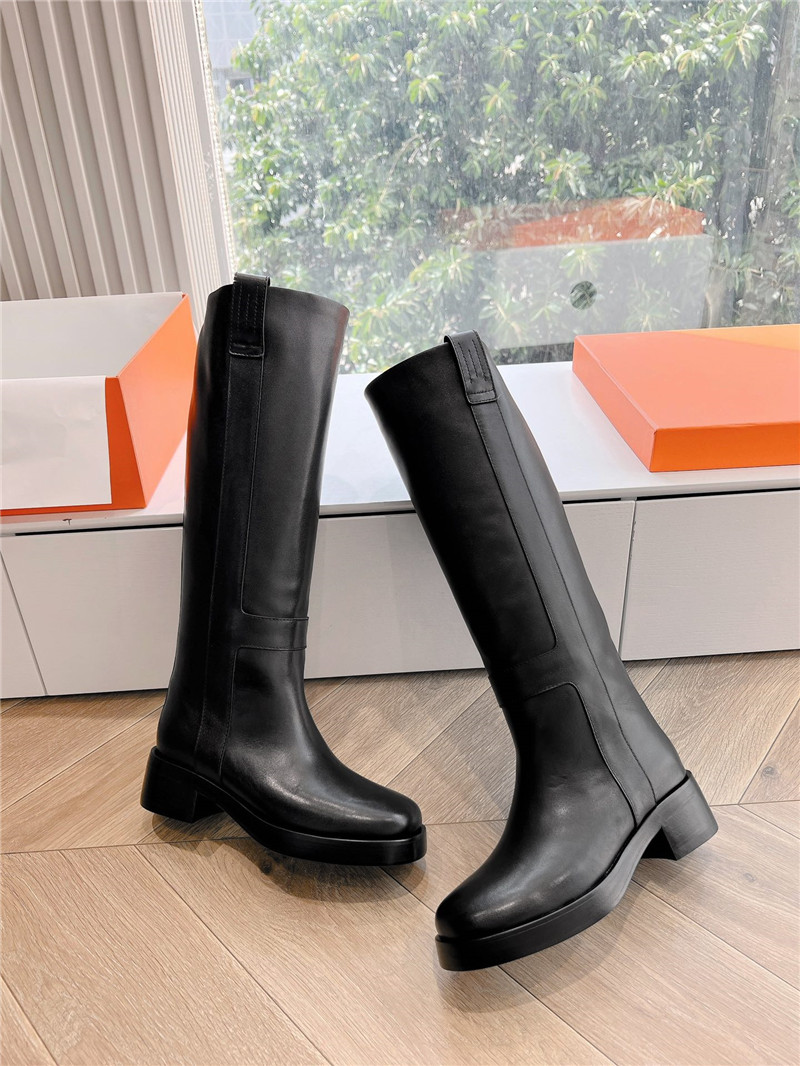 H**me5 black horse boots