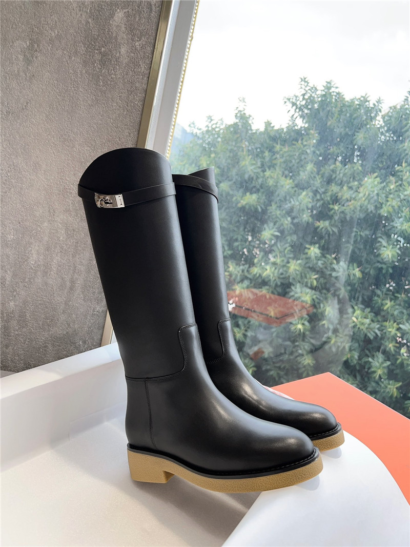 H**me5 faustine boot in black