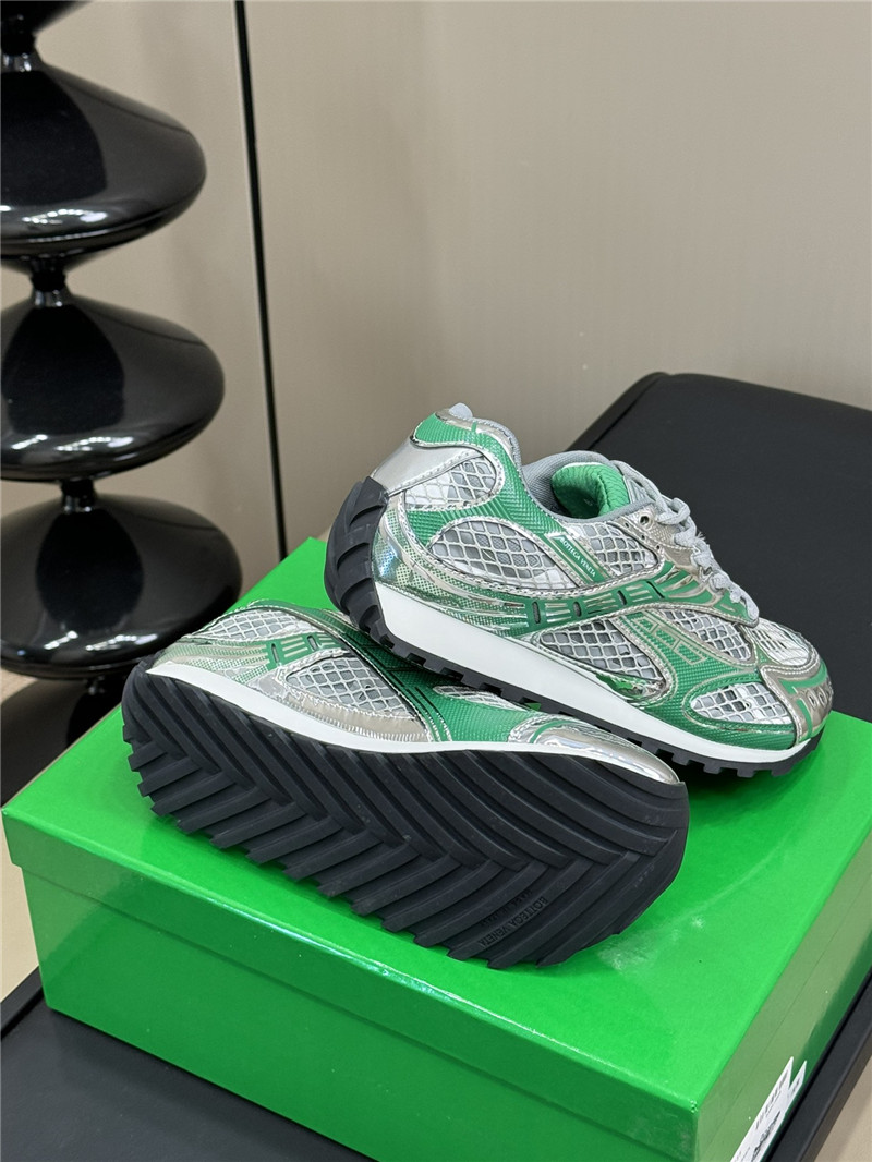 b0tt*ga Ven*ta orbit sneakers green