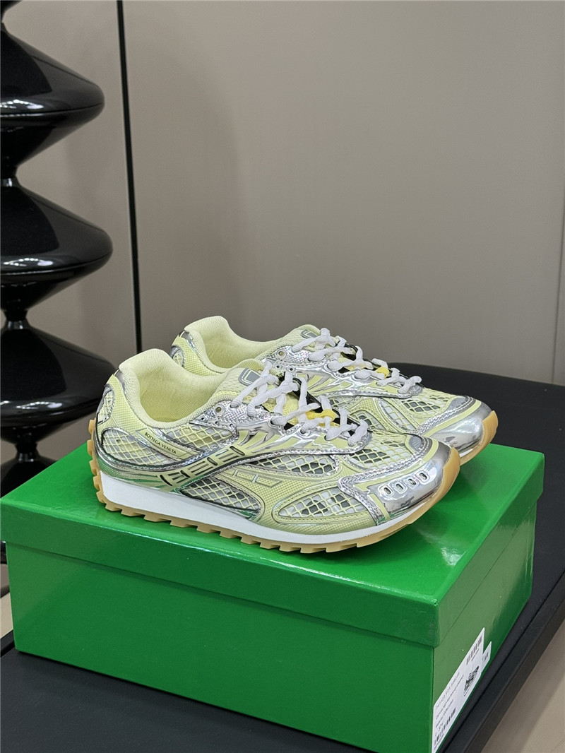 b0tt*ga Ven*ta orbit sneakers women