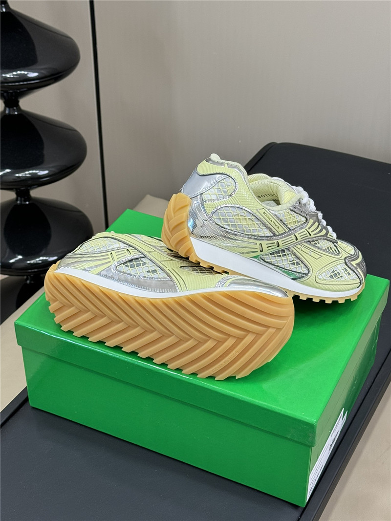 b0tt*ga Ven*ta orbit sneakers women