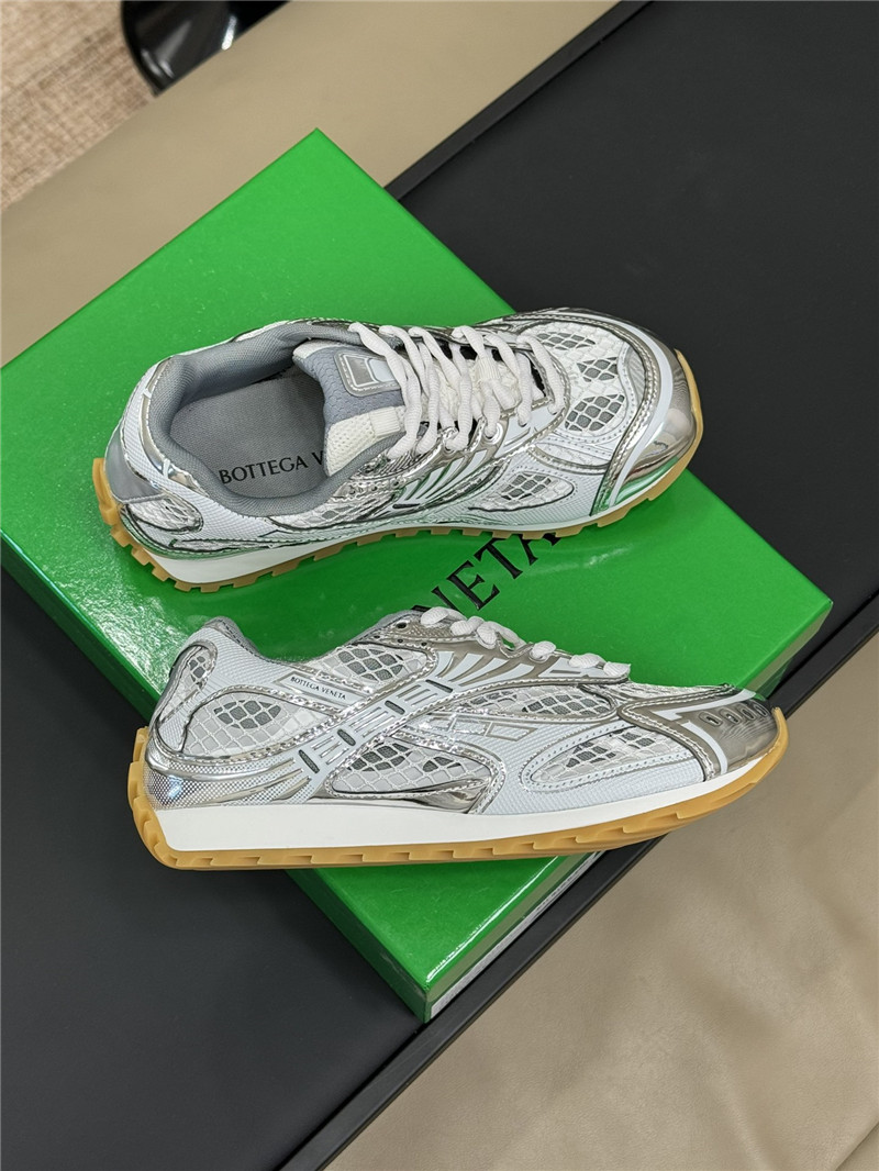 b0tt*ga Ven*ta orbit sneakers silver