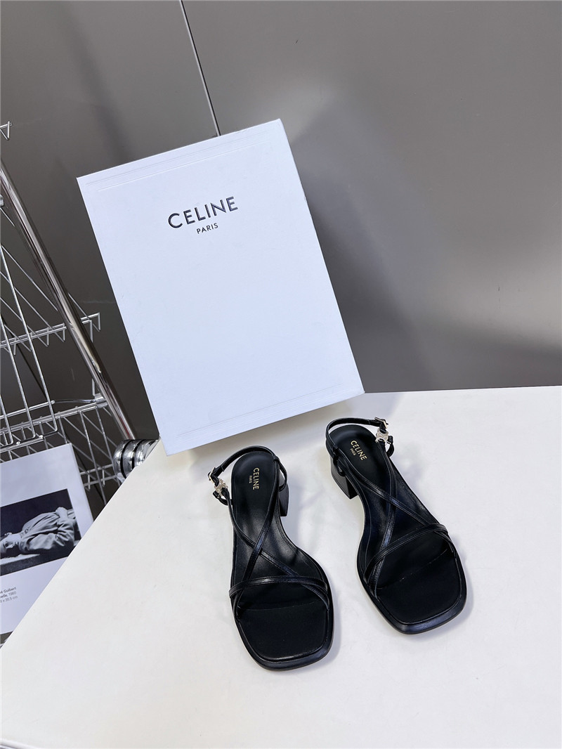 Ce1i*e cuir triomphe black lambskin flat sandals