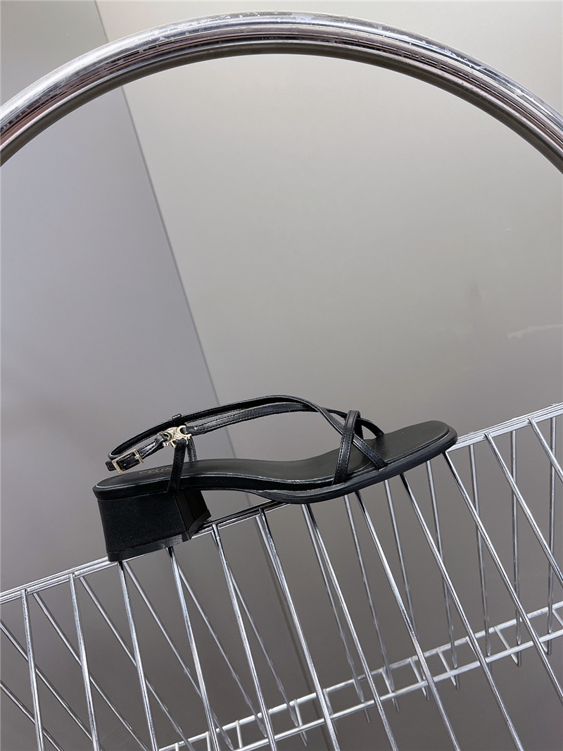 Ce1i*e cuir triomphe black lambskin flat sandals