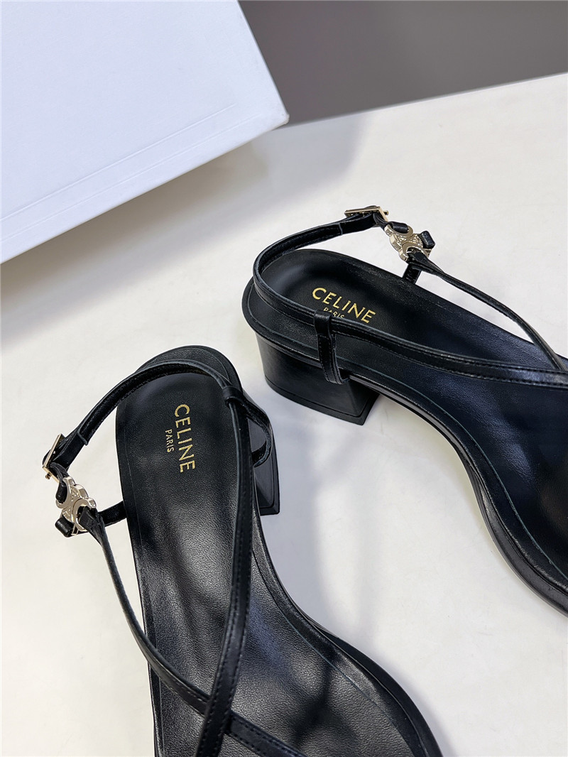 Ce1i*e cuir triomphe black lambskin flat sandals