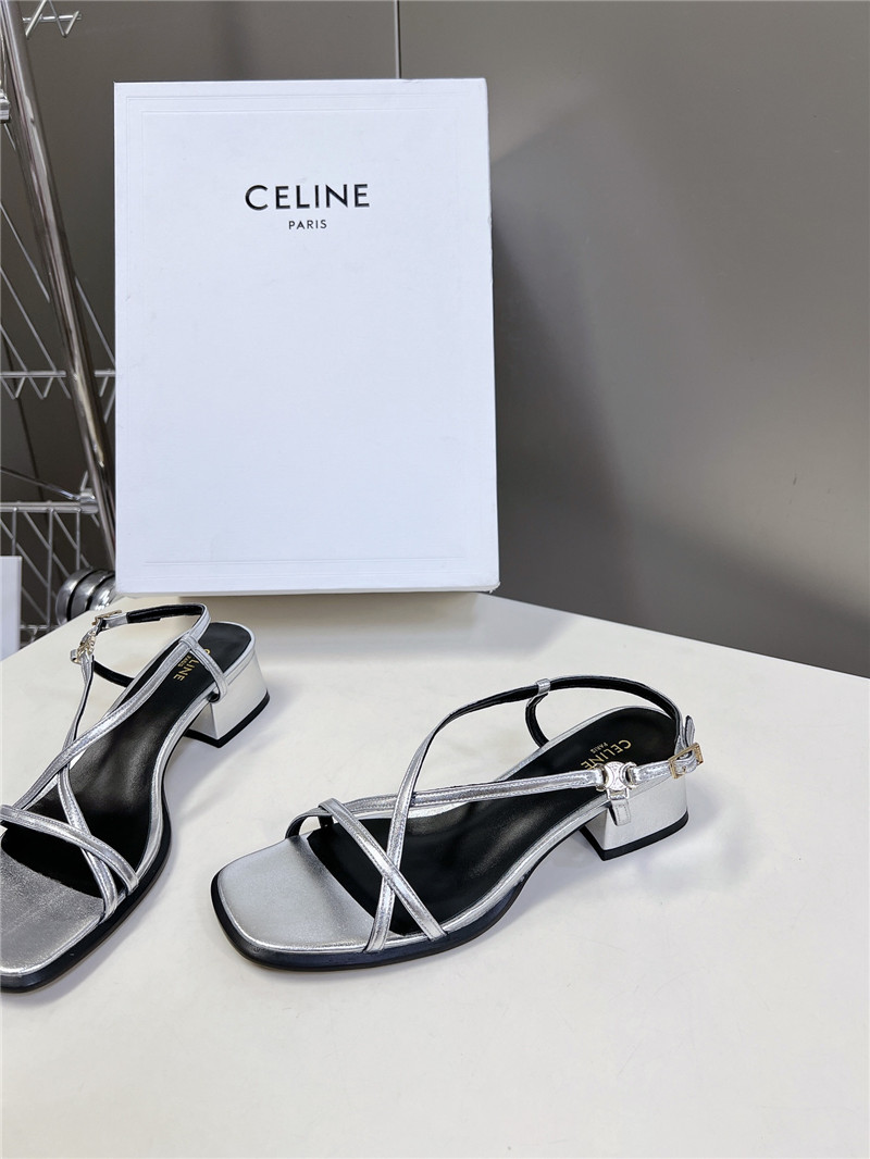 Ce1i*e cuir triomphe silver lambskin flat sandals