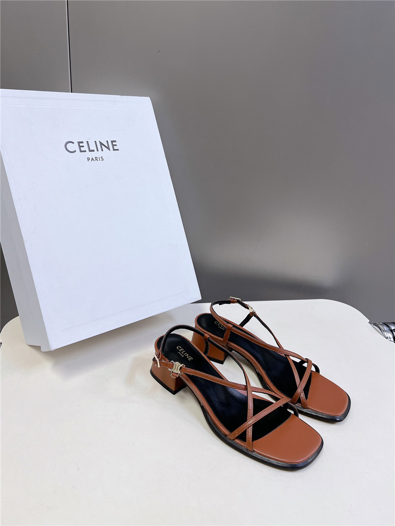 Ce1i*e cuir triomphe brown lambskin flat sandals