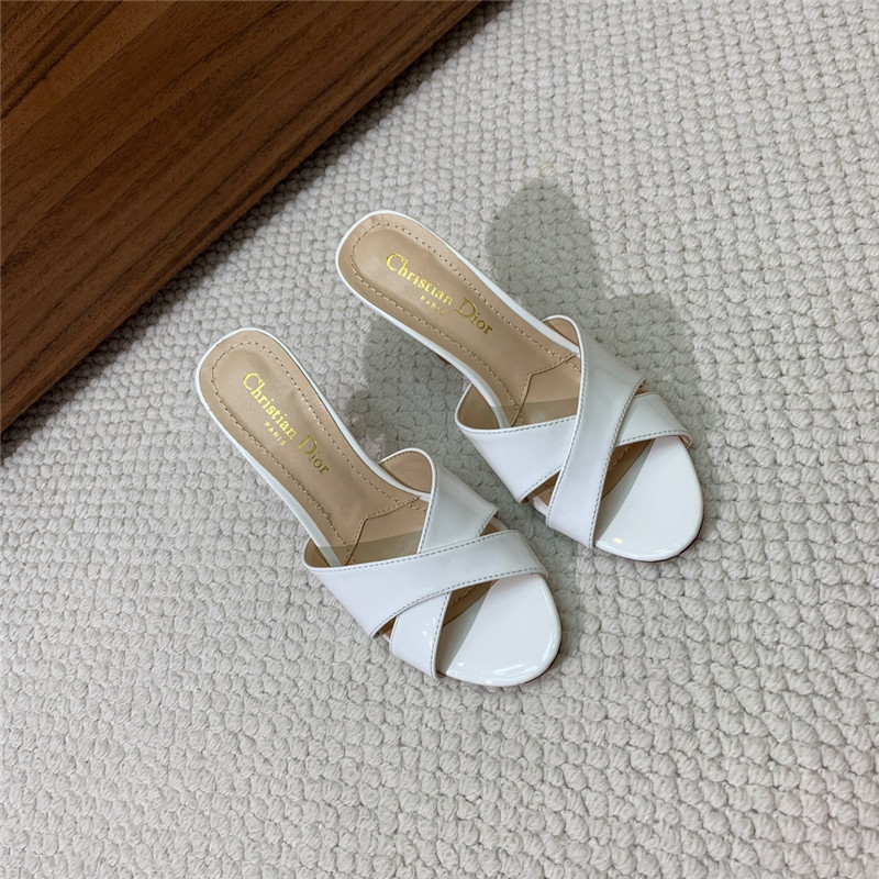 D10r tribales white patent leather heeled slides