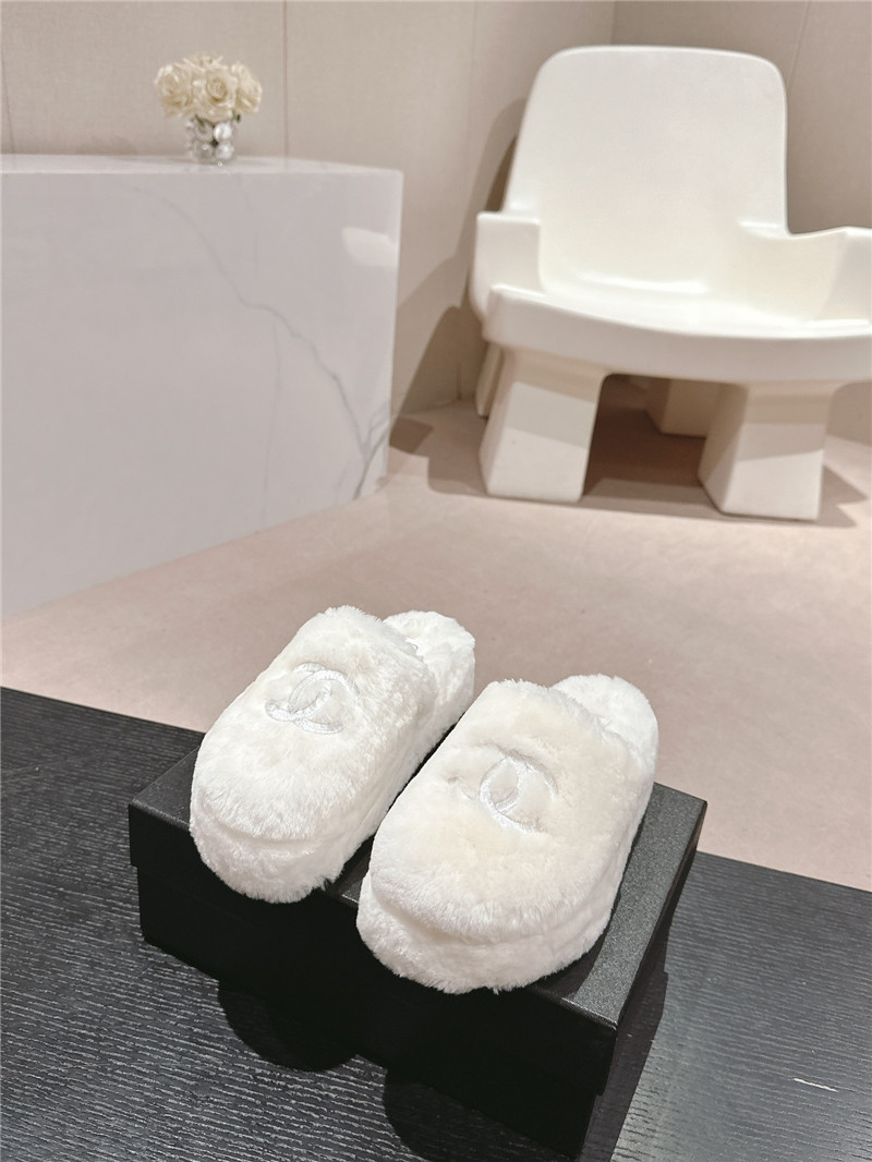 Ch**el embroidered white fur flat platform mules