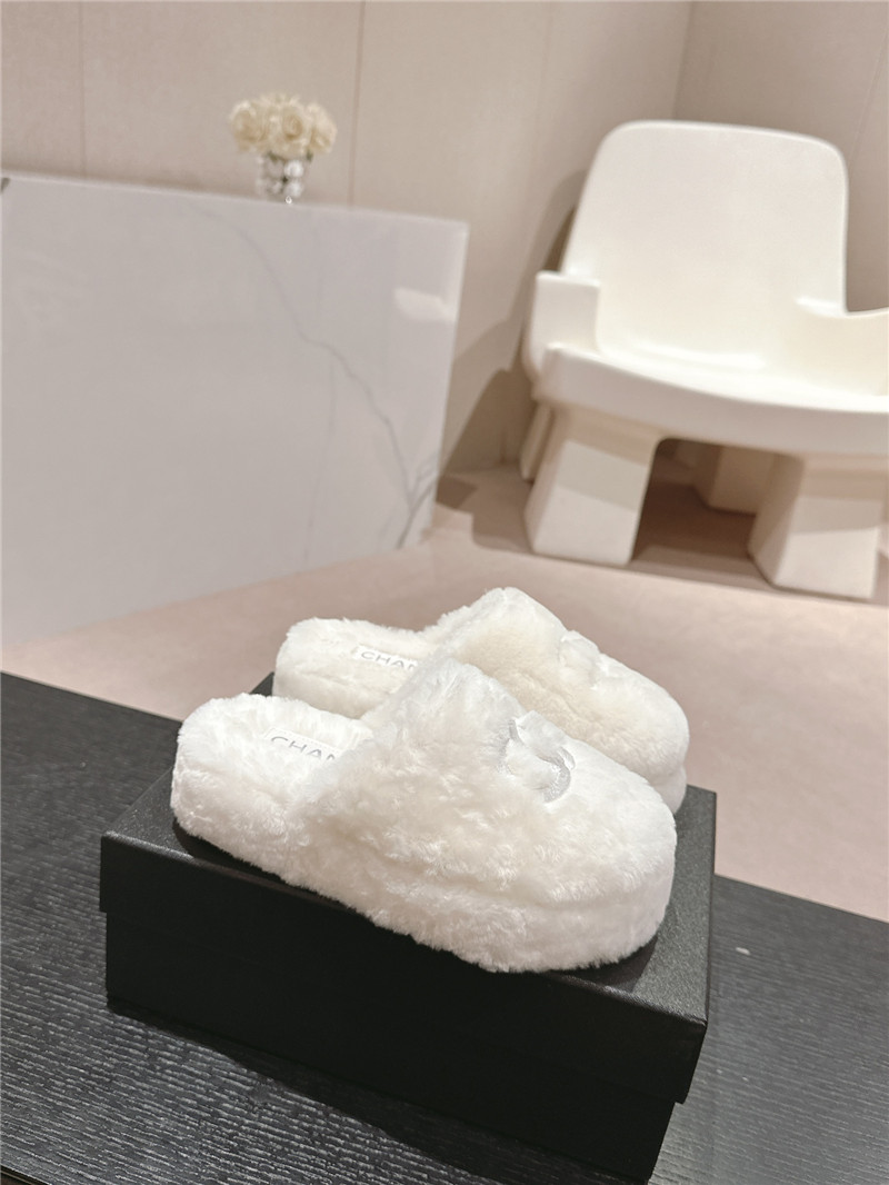 Ch**el embroidered white fur flat platform mules