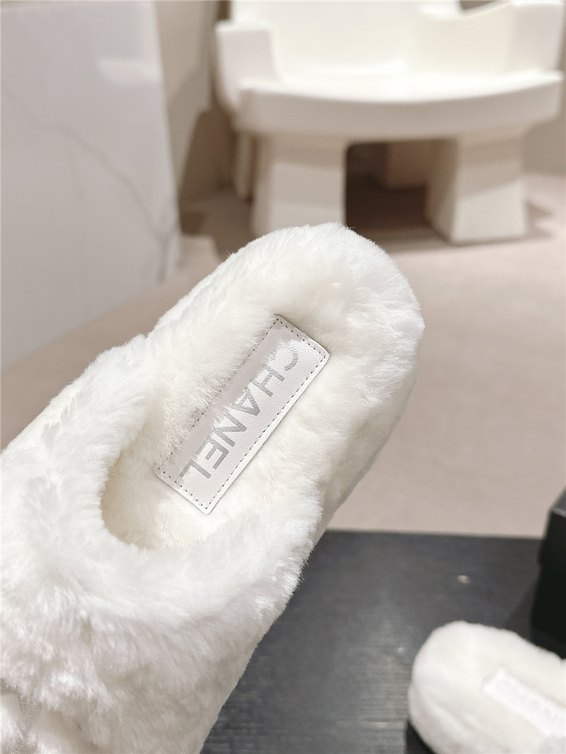 Ch**el embroidered white fur flat platform mules