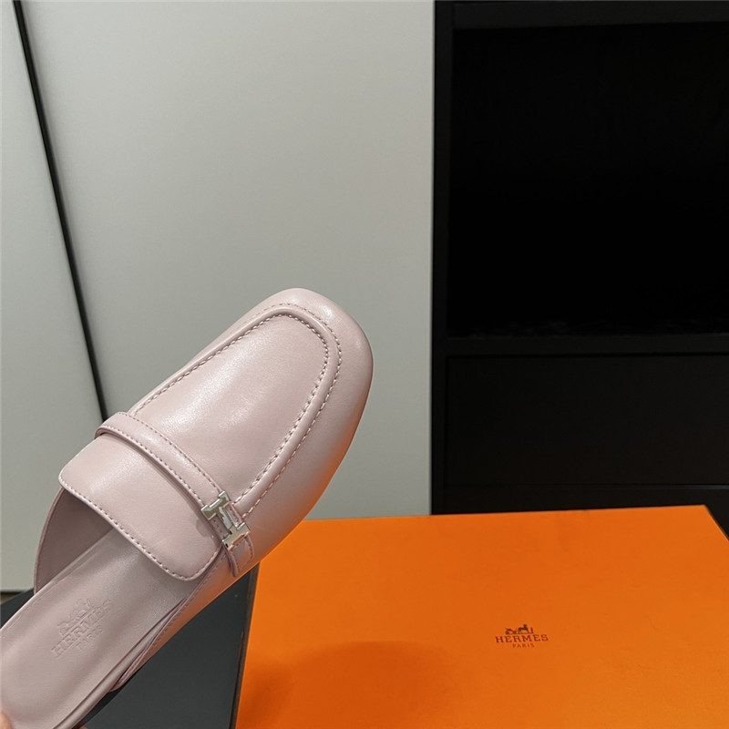 H**me5 buckle groupie mules pink goatskin