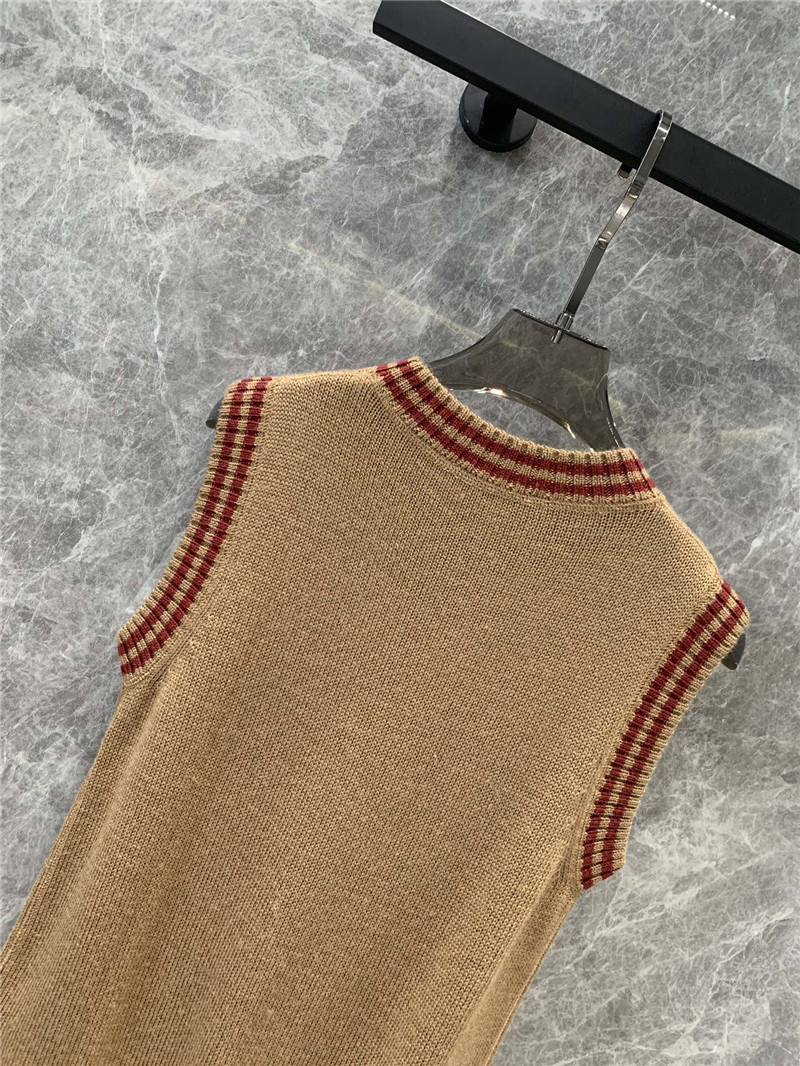 Pra*a retro college style contrast color vest vest replica clothes