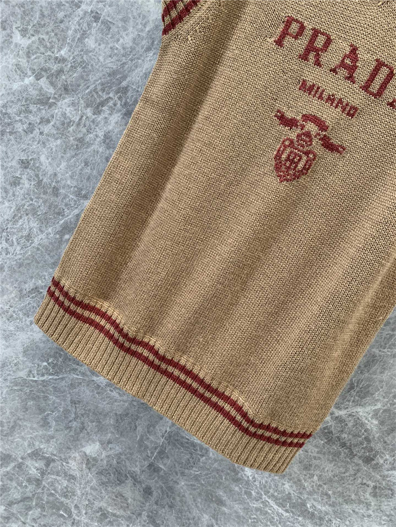 Pra*a retro college style contrast color vest vest replica clothes