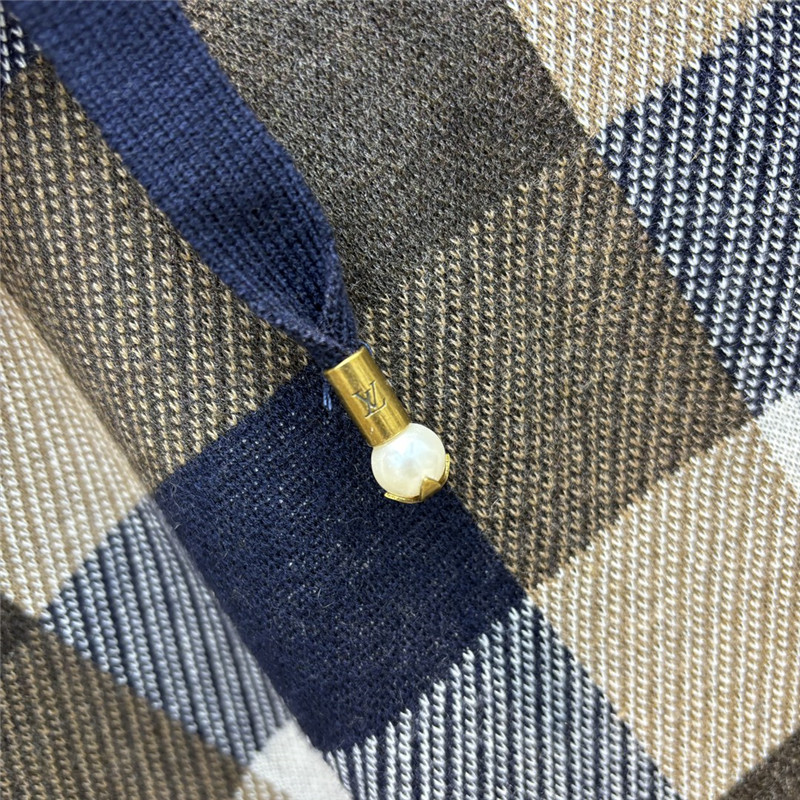 l0vis Vvtt0n lv wool hooded sweatshirt replica clothes